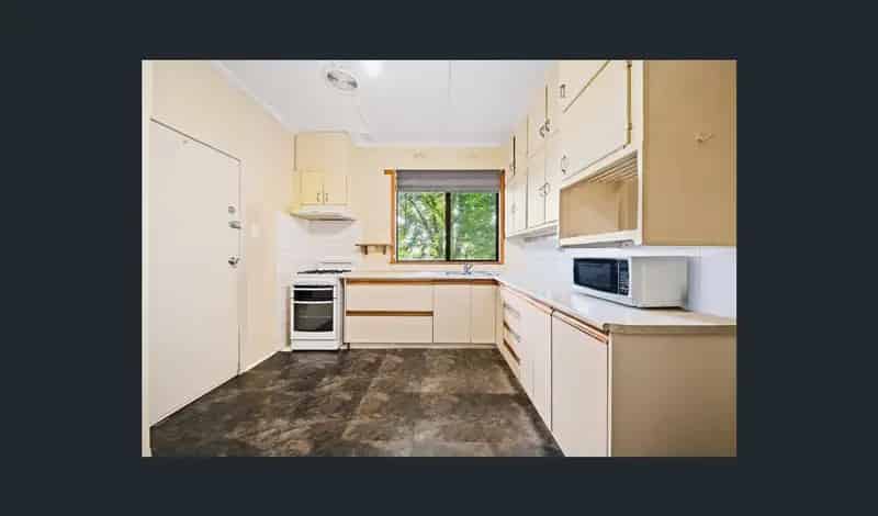 52 Benga Avenue, Dandenong VIC 3175 - House For Lease