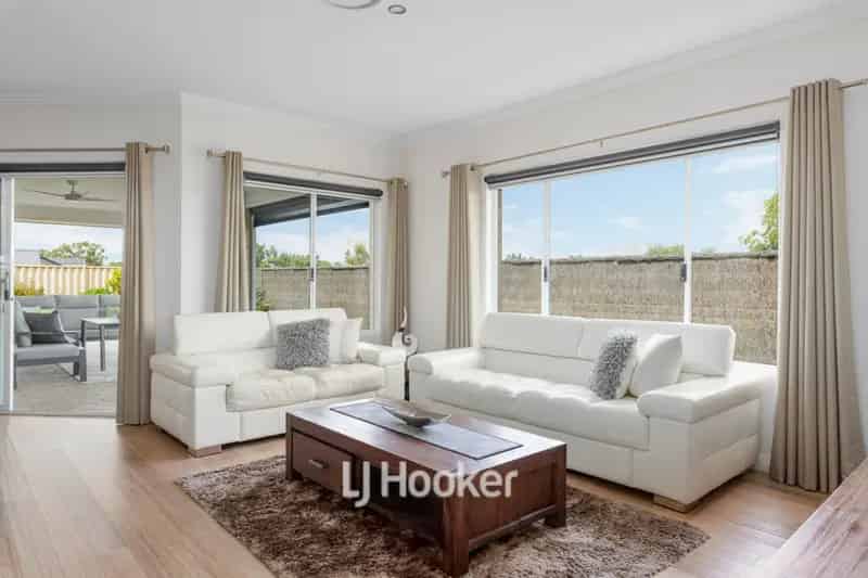 Stunning Buy Family Home in Dalyellup with Theatre and Alfresco