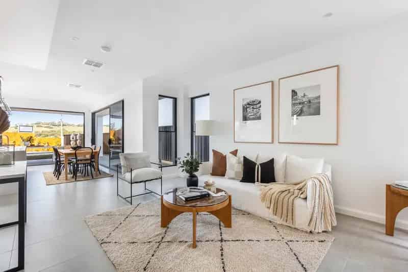 Buy House with Stunning Views and Spacious Living in Illawarra