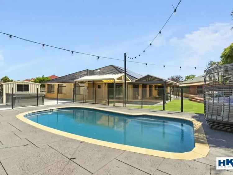 House For Sale in City of Swan, Western Australia