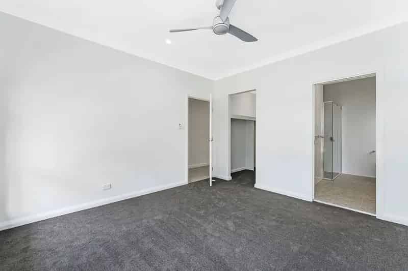 Real Estate For Lease - 8 Dennis Street - Thirlmere , NSW