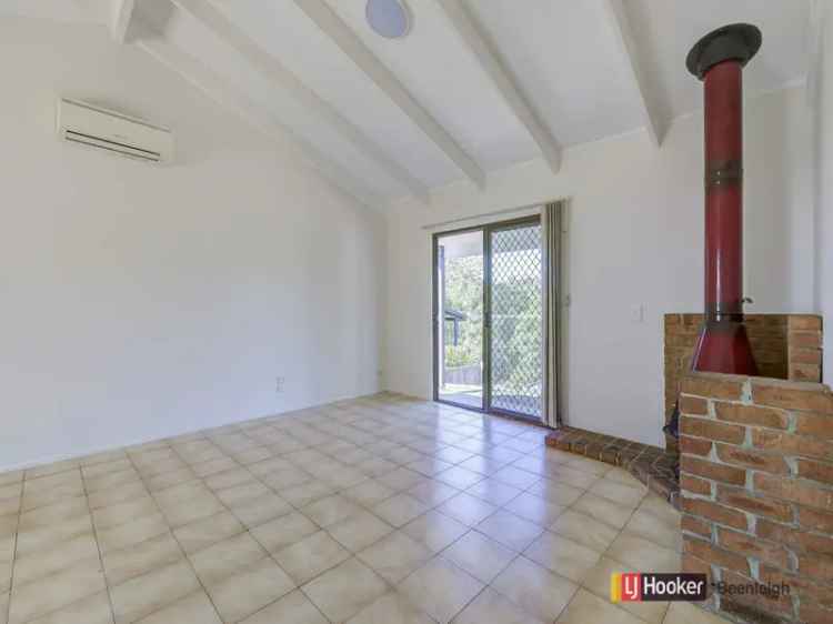 House For Rent in 17, Tallagandra Road, Greater Brisbane, Queensland