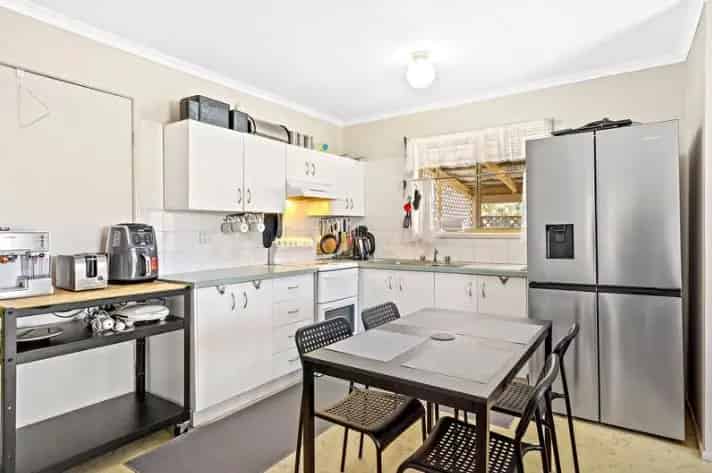 Lease Two Bedroom Villa in Stapylton with Modern Features