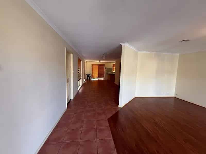 101 Catherine Drive, Hillside VIC 3037 - Townhouse For Lease