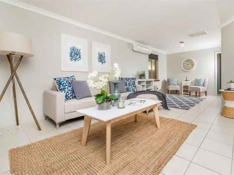 Stunning Renovated Quinns Rocks Home Near Beach