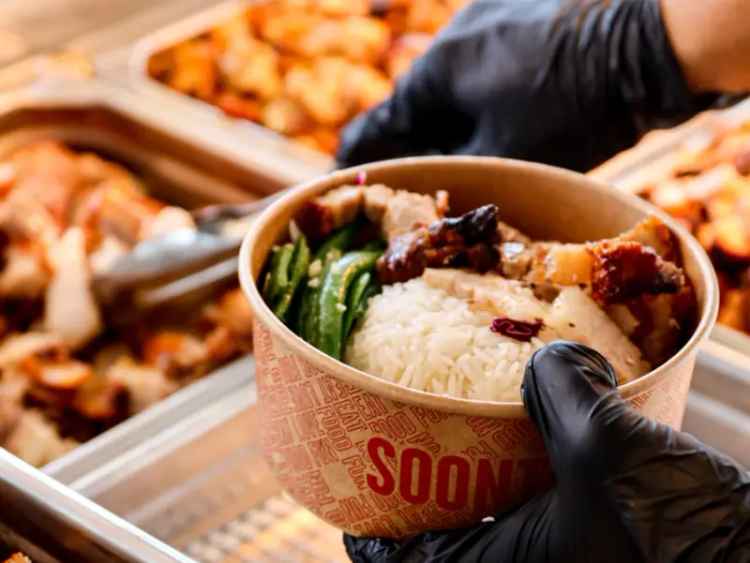 Soonta Kilburn – Thriving Vietnamese Restaurant Franchise Opportunity (Resell)!