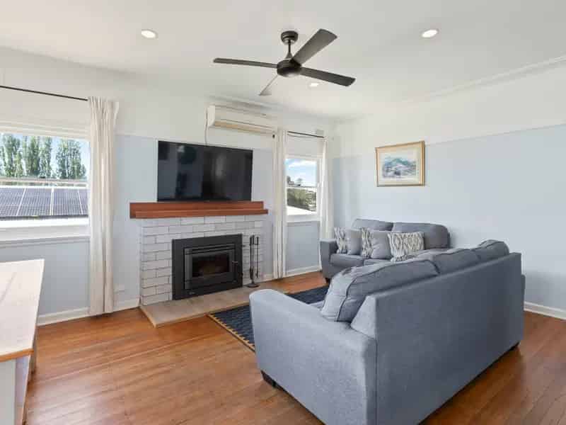Buy house in tidy condition with great features near town centre