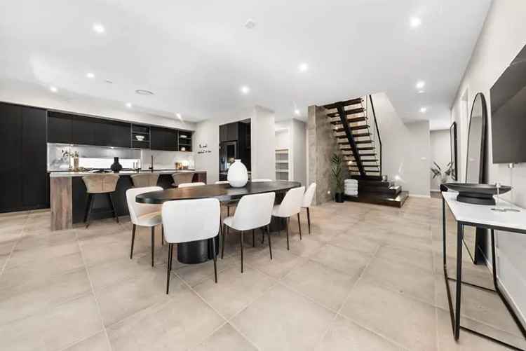 Contemporary Masterpiece Family Home Maroubra