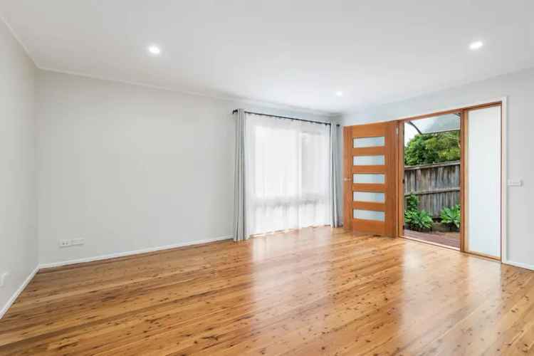 2 rooms house of 208 m² in Sydney