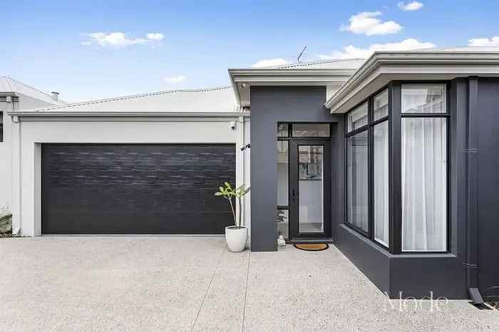 House For Sale in City of Melville, Western Australia