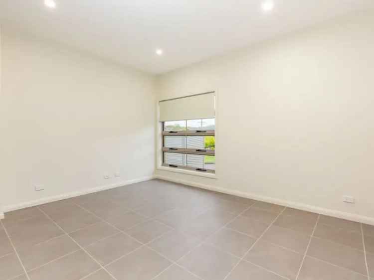 2A Green Valley Road, Charlestown NSW 2290 - Townhouse For Lease