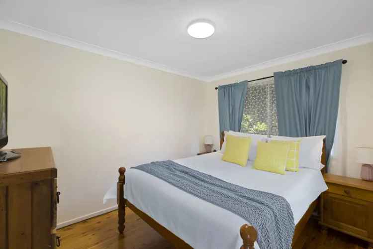 3 Bedroom House Gorokan NSW - Family Home