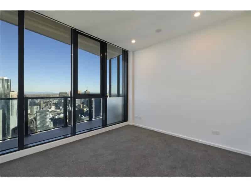 Explore The Best That Melbourne Has To Offer With This Stunning 2 Bedroom Apartment Located In The "Melbourne Grand Building"