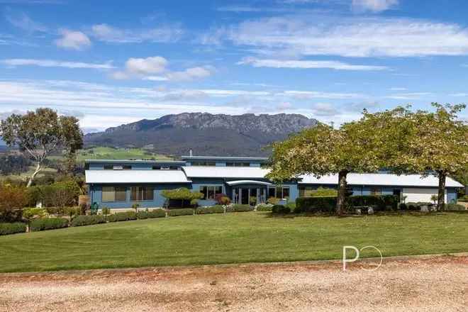 Acreage For Sale in Sheffield, Tasmania