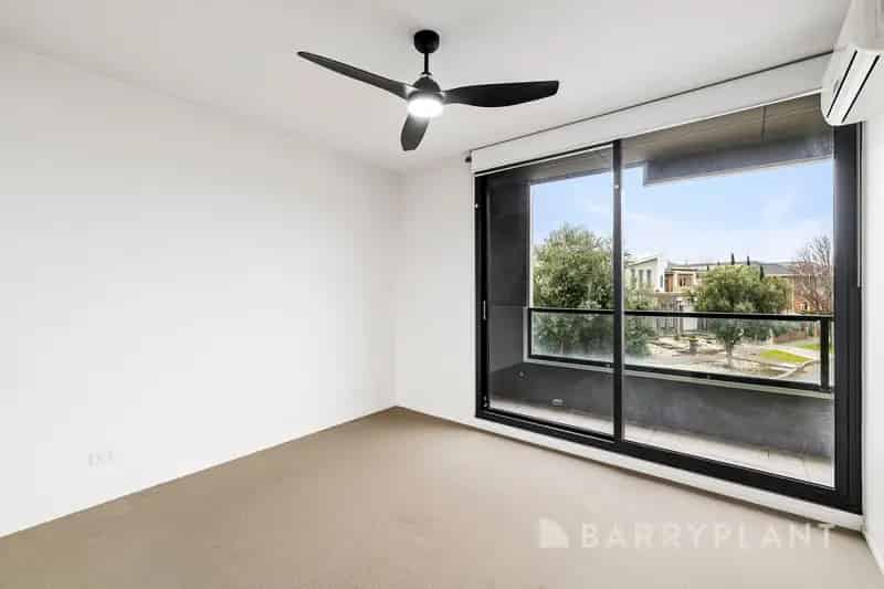 Buy Townhouse in Sunshine West with Modern Features and Low Maintenance