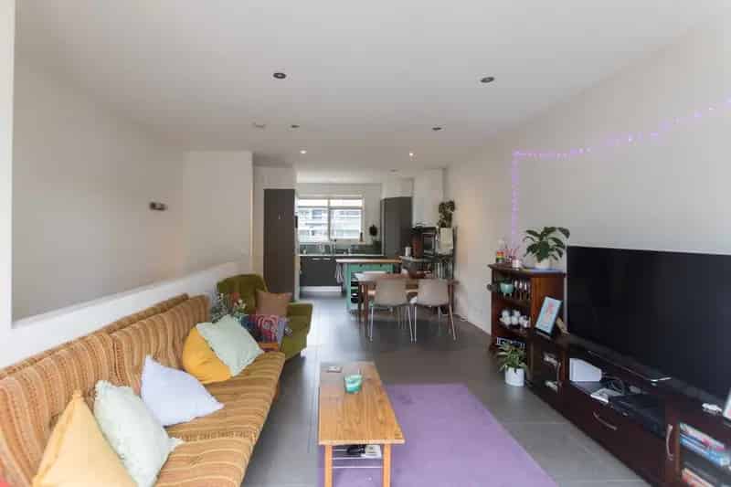 House For Rent , 110-116, Moore Street, Melbourne, Victoria